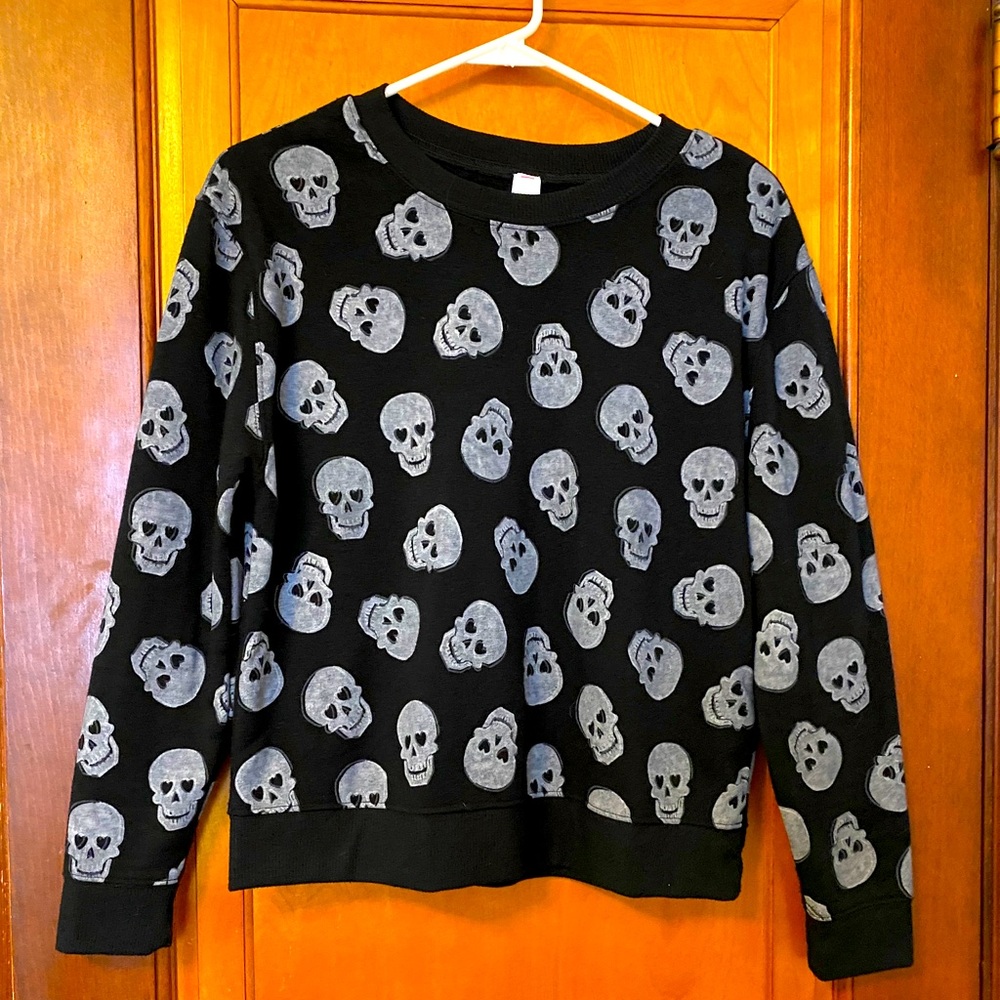 💀 Skull Sweatshirt 💀